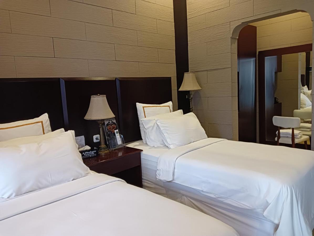 Alsalam Syariah Guesthouse Surakarta  Екстер'єр фото