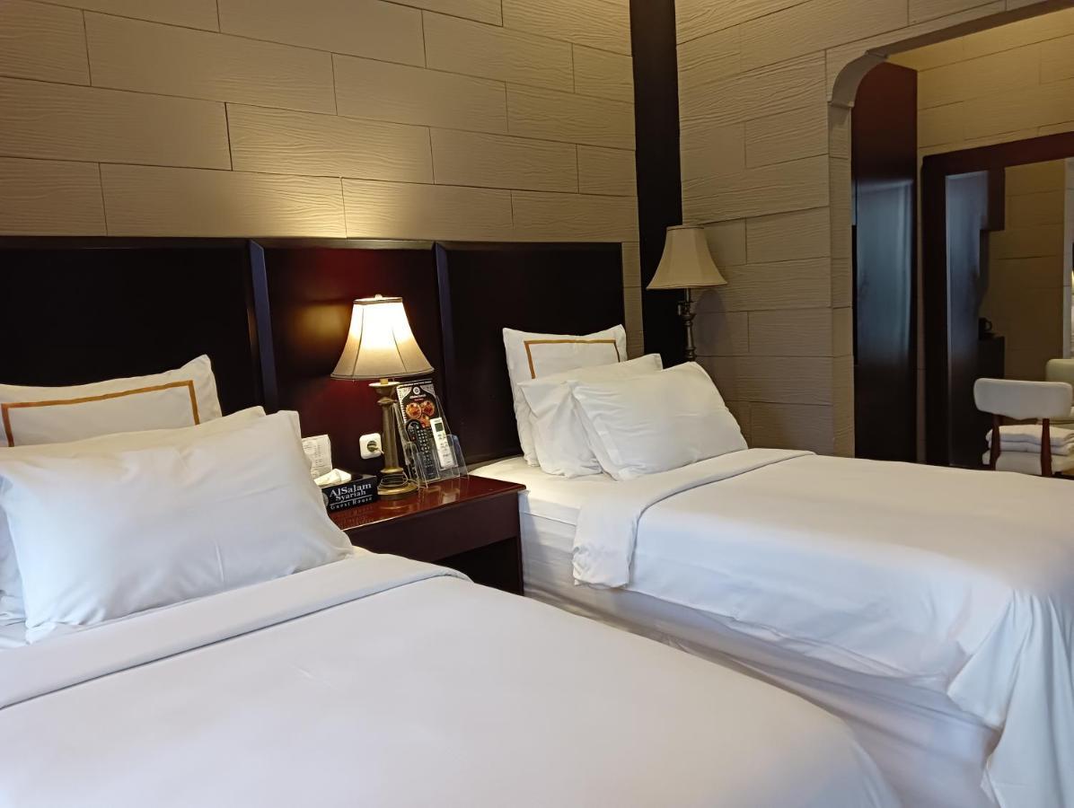 Alsalam Syariah Guesthouse Surakarta  Екстер'єр фото
