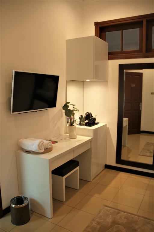 Alsalam Syariah Guesthouse Surakarta  Екстер'єр фото