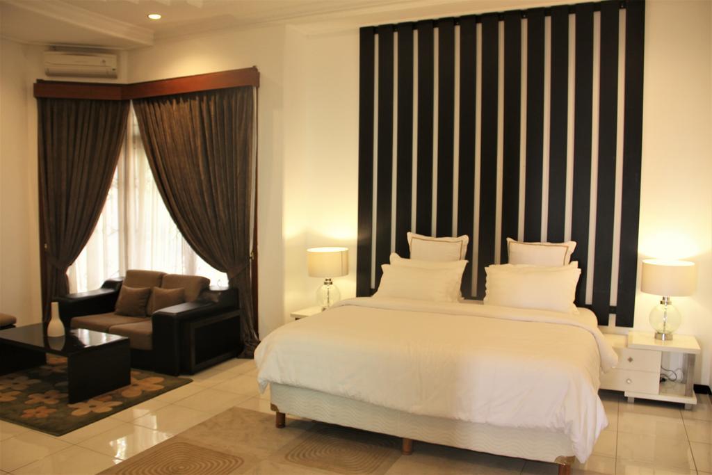Alsalam Syariah Guesthouse Surakarta  Екстер'єр фото