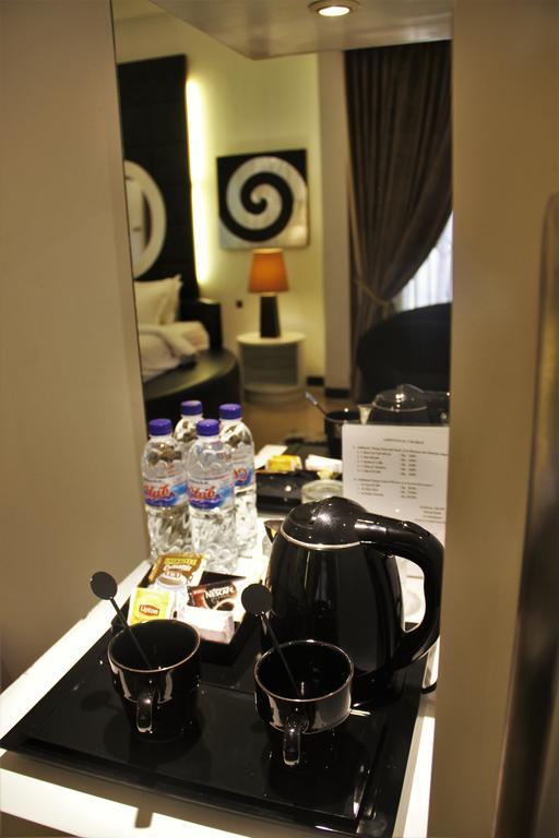 Alsalam Syariah Guesthouse Surakarta  Екстер'єр фото