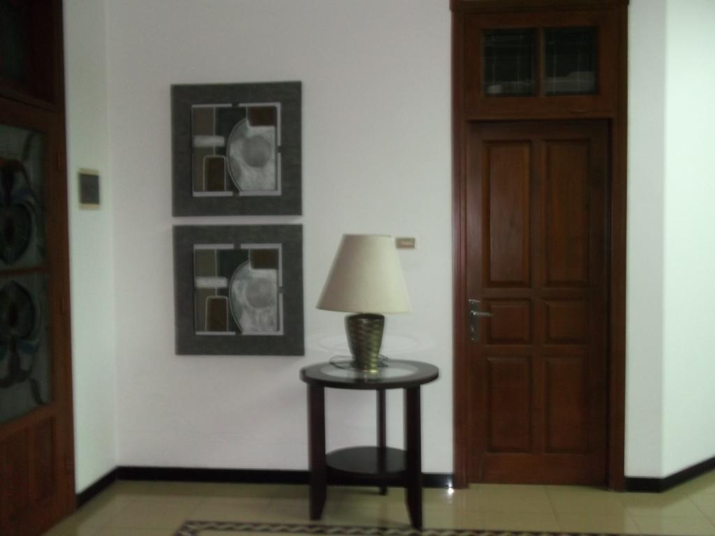Alsalam Syariah Guesthouse Surakarta  Екстер'єр фото