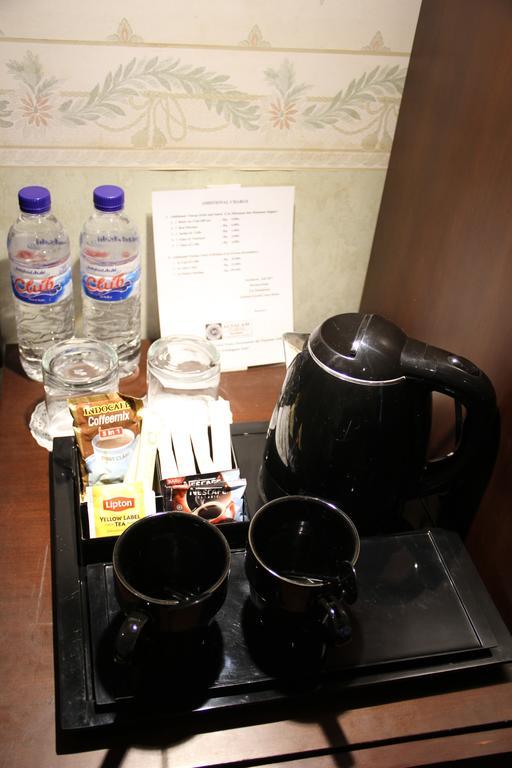 Alsalam Syariah Guesthouse Surakarta  Екстер'єр фото